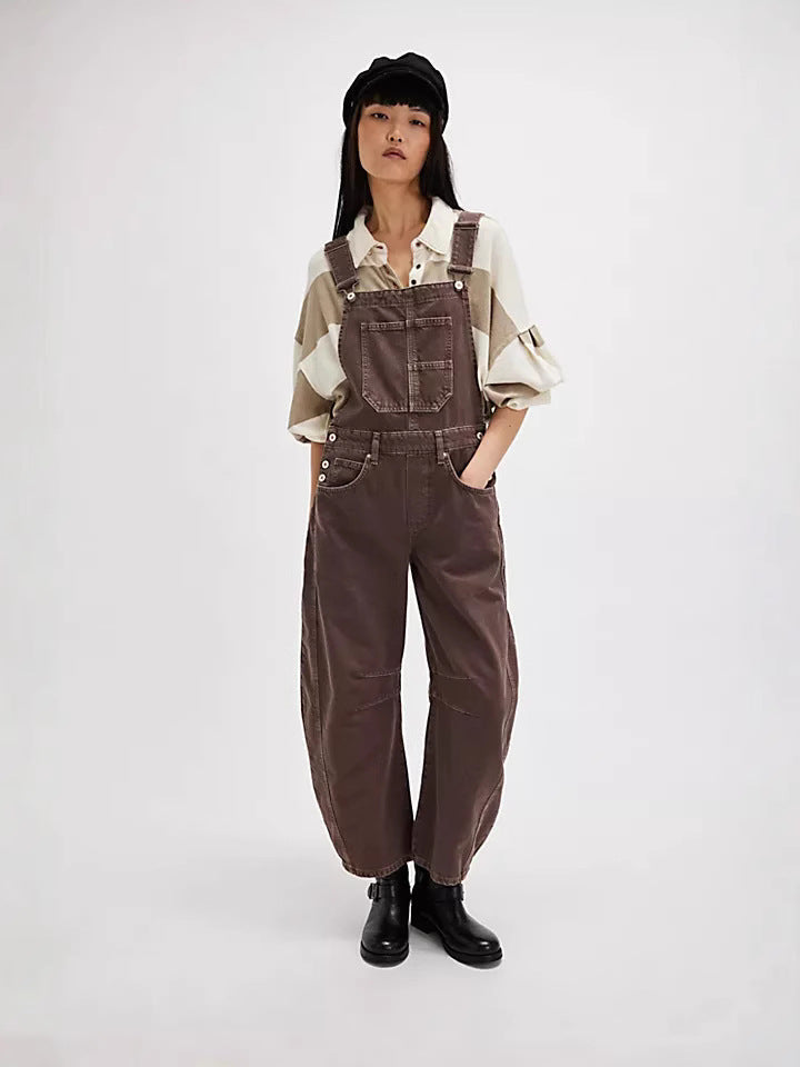 Comfy women's oversized overalls, versatile fashion piece. Loose fit for daily wear, perfect for casual style.