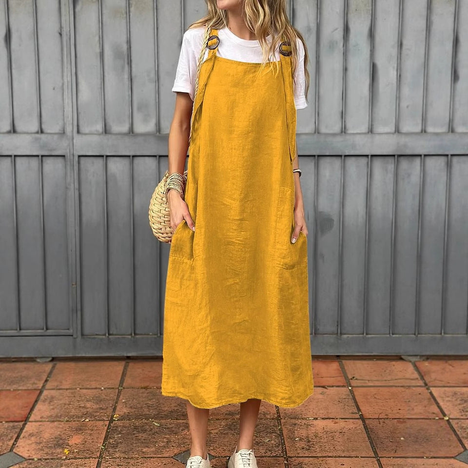 Sleeveless women's summer dress, A-line cut, with functional pockets & adjustable shoulder straps.