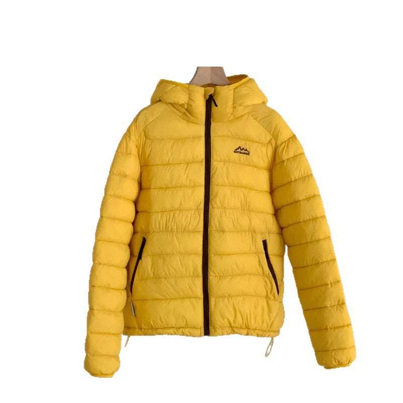 Durable women's ultralight puffer jacket, casual style with removable hood, ideal for daily wear.