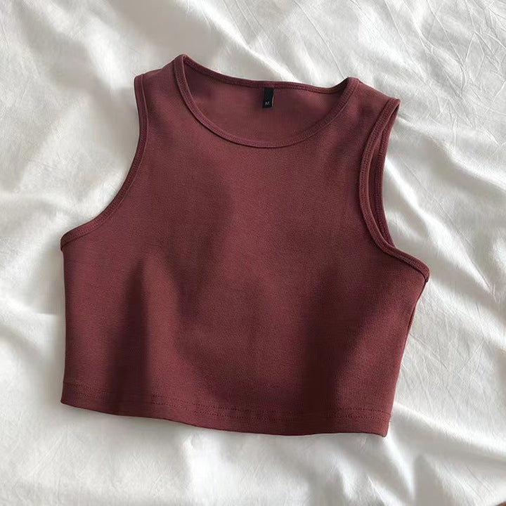 Trendy summer fashion crop top for women, form-fitting and breathable for warm days. Comfort & style.