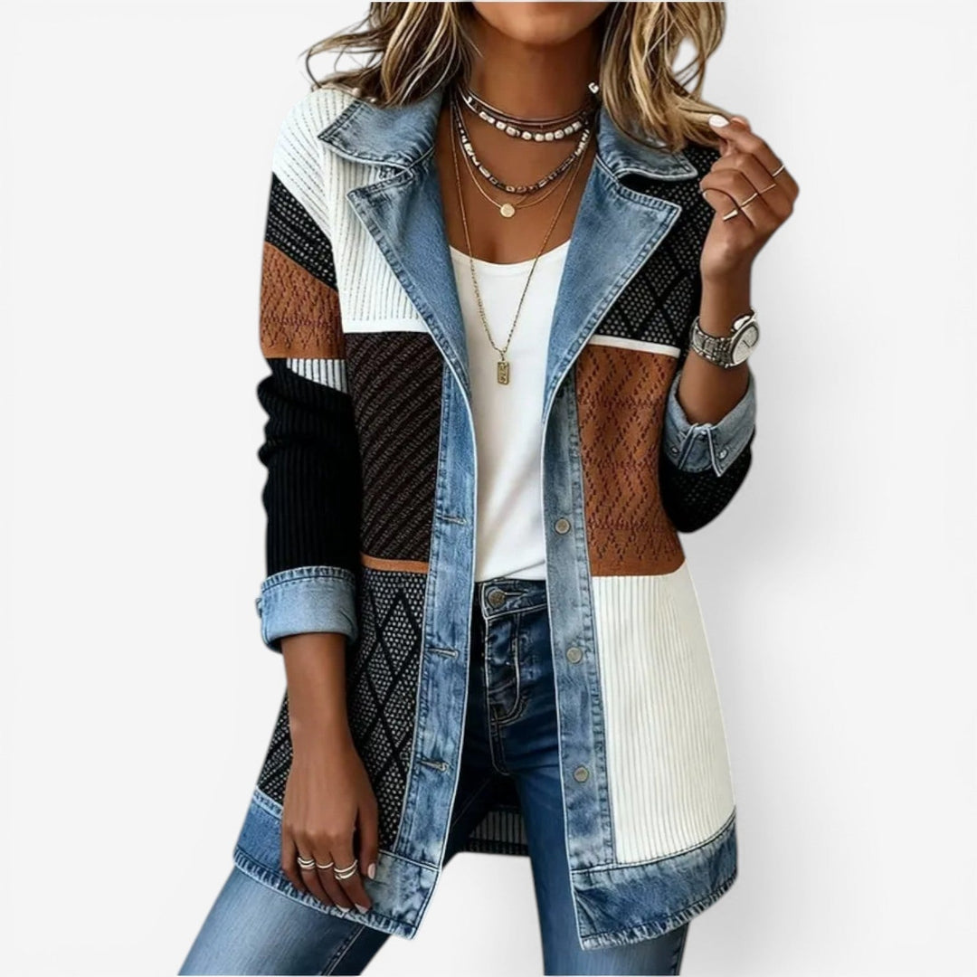 Elegant women's button jacket featuring a unique layered collar design. Versatile for contemporary fashion.