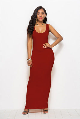 Comfortable yet elegant women's deep round neck maxi dress. A versatile long dress for daily wear.