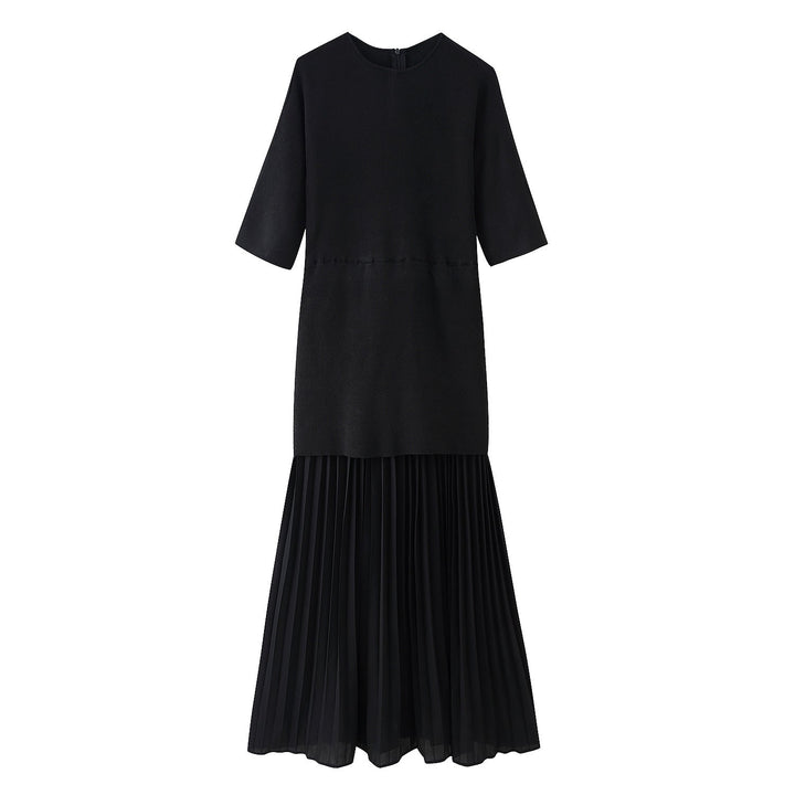 Chic women's party dress, a long pleated maxi gown with short sleeves, suitable for formal events & evening wear.