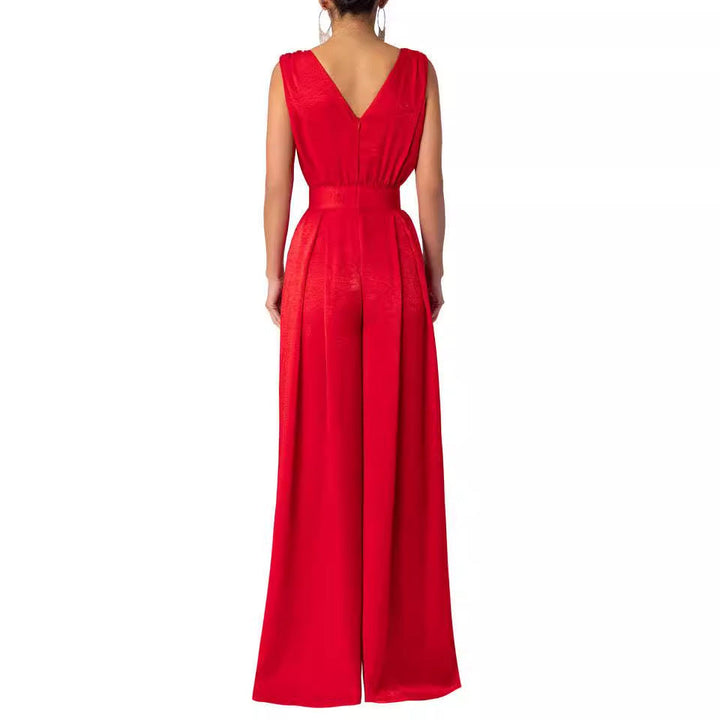 Stylish V-neck wide-leg jumpsuit for women, a comfortable one-piece outfit for various occasions.