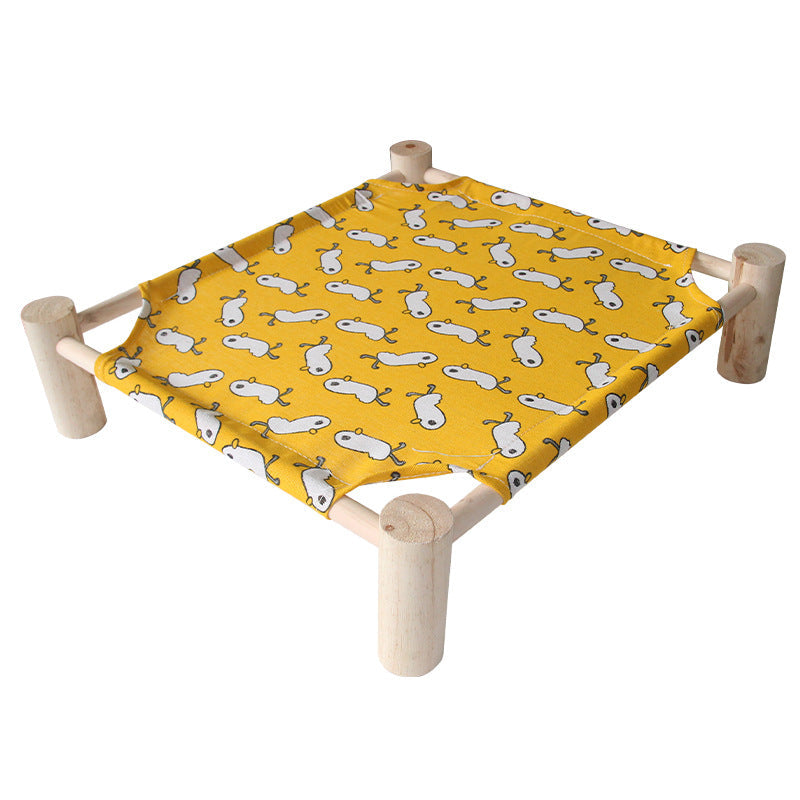 Summer-ready cat bed, cooling hammock with breathable mesh for a happy and relaxed feline.