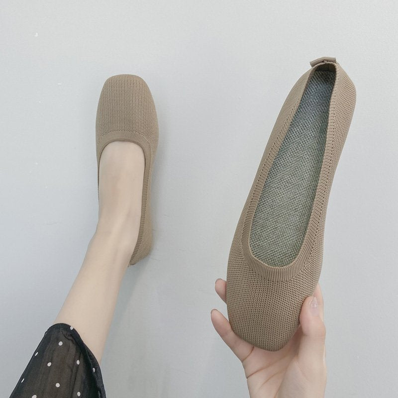 Everyday breathable ballet flats for women, providing lightweight, all-day slip-on comfort.