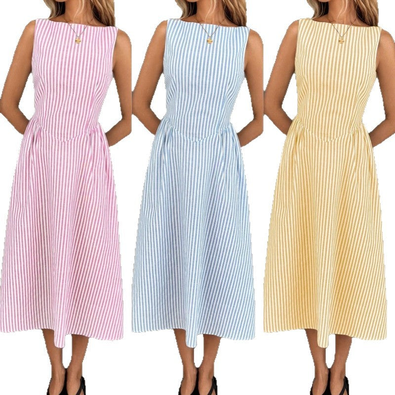 Chic women's striped midi dress. Elegant fitted summer style with a classic round neck.