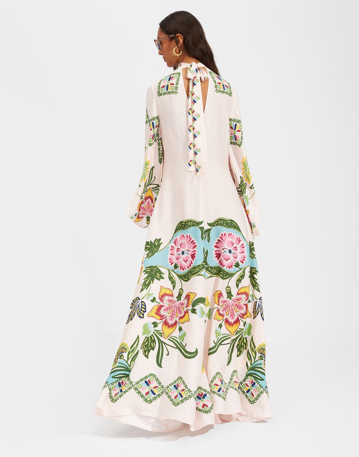 Elegant women's printed three-quarter sleeve maxi dress. Versatile for casual, work, or party.