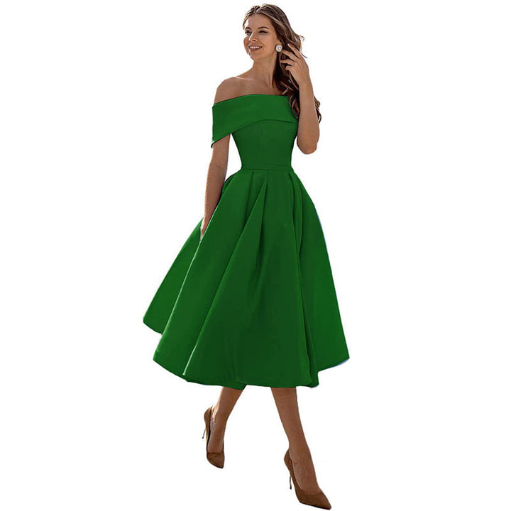 Versatile women's strapless dress, ideal for casual chic events, parties, and special occasion evening wear.