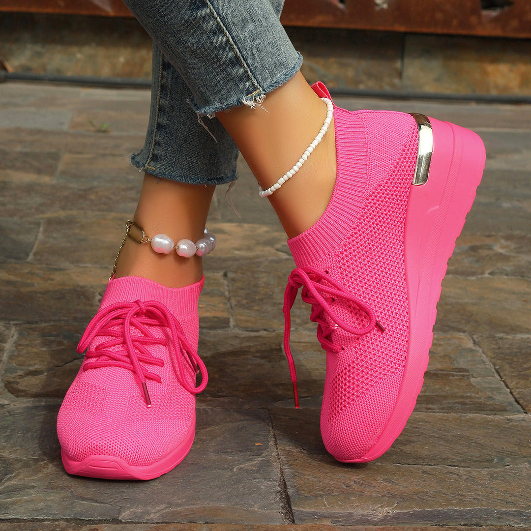Modern design women's platform sneakers, fashion-forward & comfortable for everyday casual walking.