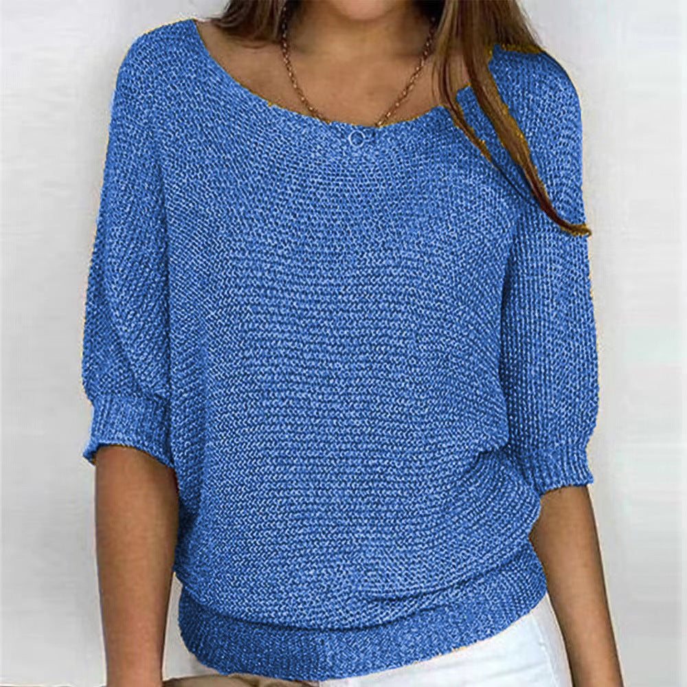 Elegant women's pullover sweater, soft knit, long sleeve, ideal for winter style and comfortable wear.