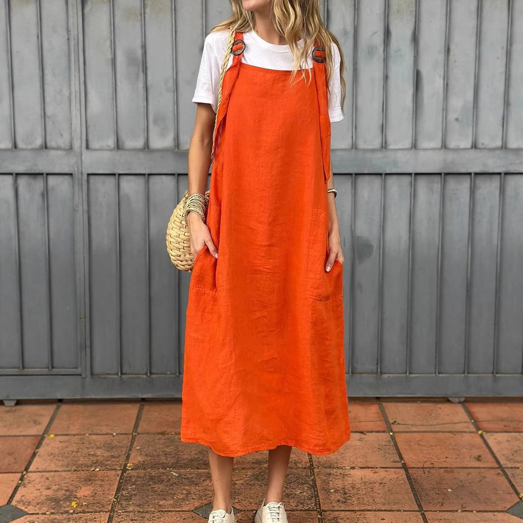 Women's casual summer dress with adjustable straps & pockets, perfect for everyday wear.