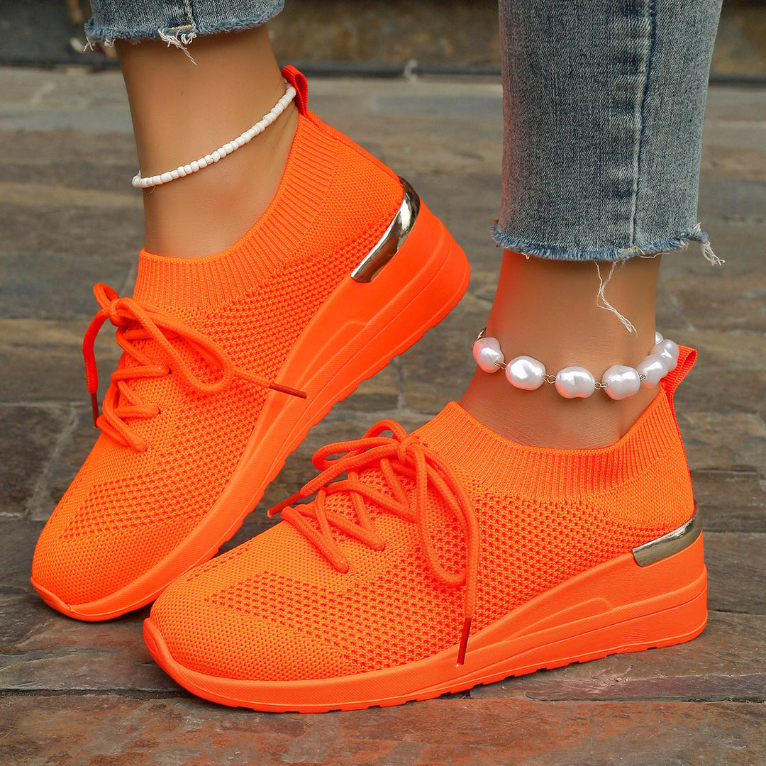 Ladies casual platform sport shoes, secure fit, comfy, non-slip, great for active & daily wear.