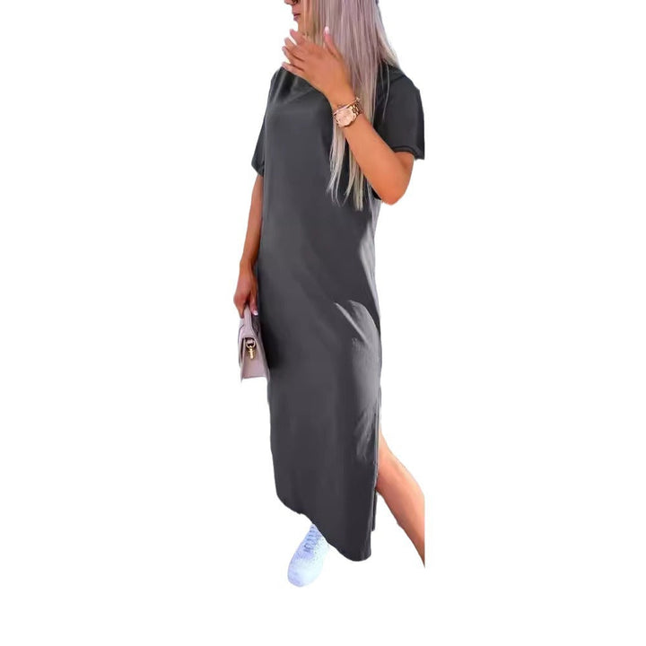 Effortless oversized midi t-shirt dress for women, providing ultimate comfort and relaxed fashion.