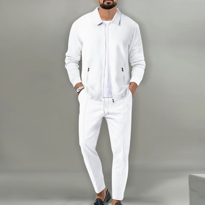Versatile men's tracksuit set, great for casual wear, errands, or lounging. Modern sportswear with ultimate comfort.