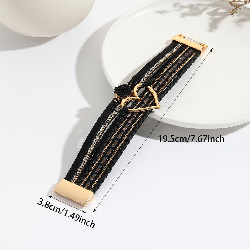 Fashion-forward women's bracelet: natural stone & rhinestone heart charm for a boho chic look.