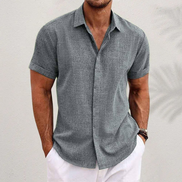 Effortless men's collared button shirt with a relaxed fit & comfortable fabric for daily fashion.
