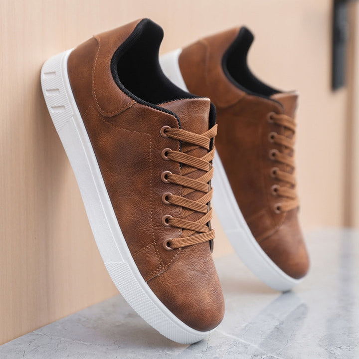 Timeless style women's classic sneakers. Comfortable and versatile for everyday casual wear.