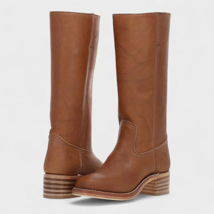 Chic women's orthopaedic boots for winter fashion, featuring comfortable, non-slip soles and a stylish design.