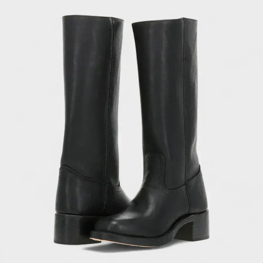 Stylish women's orthopaedic ankle boots for all-day comfort with non-slip soles, perfect for everyday wear.