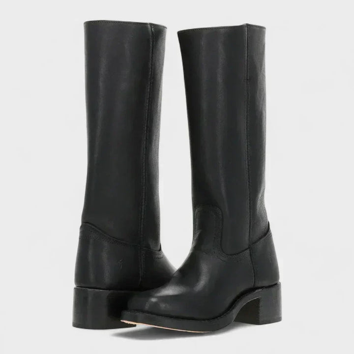 Stylish women's orthopaedic ankle boots for all-day comfort with non-slip soles, perfect for everyday wear.