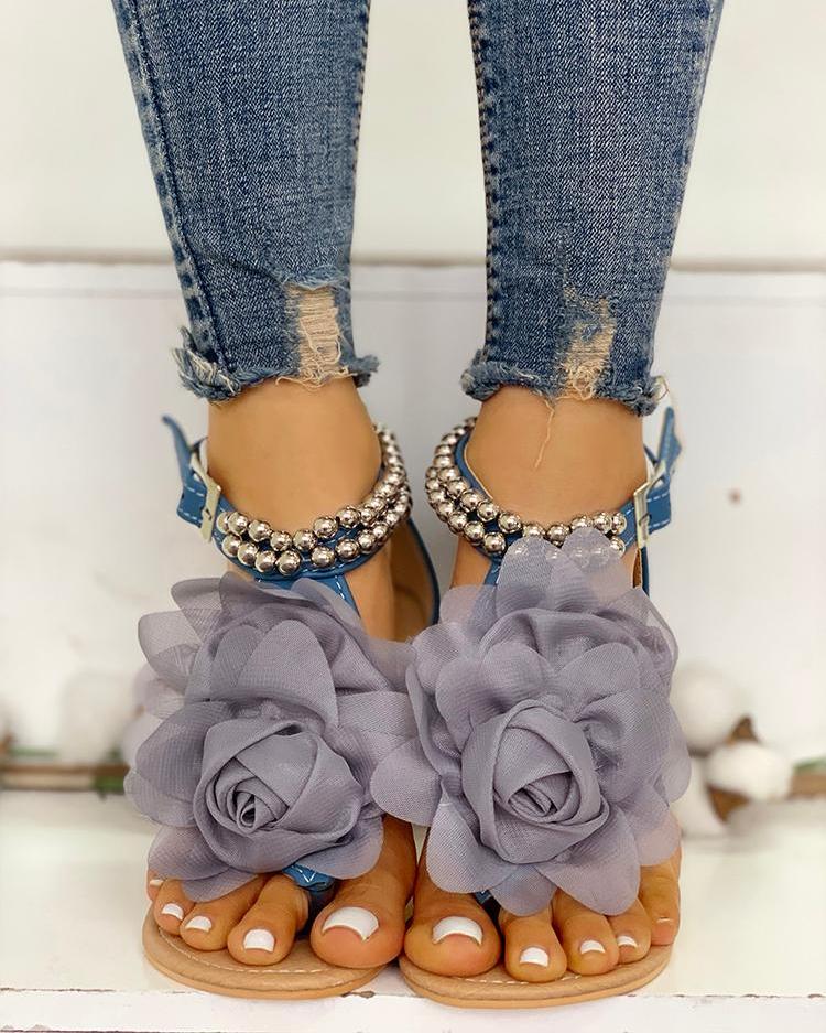 Women's comfortable flat summer sandals, featuring elegant flower & pearl bead detailing on straps.