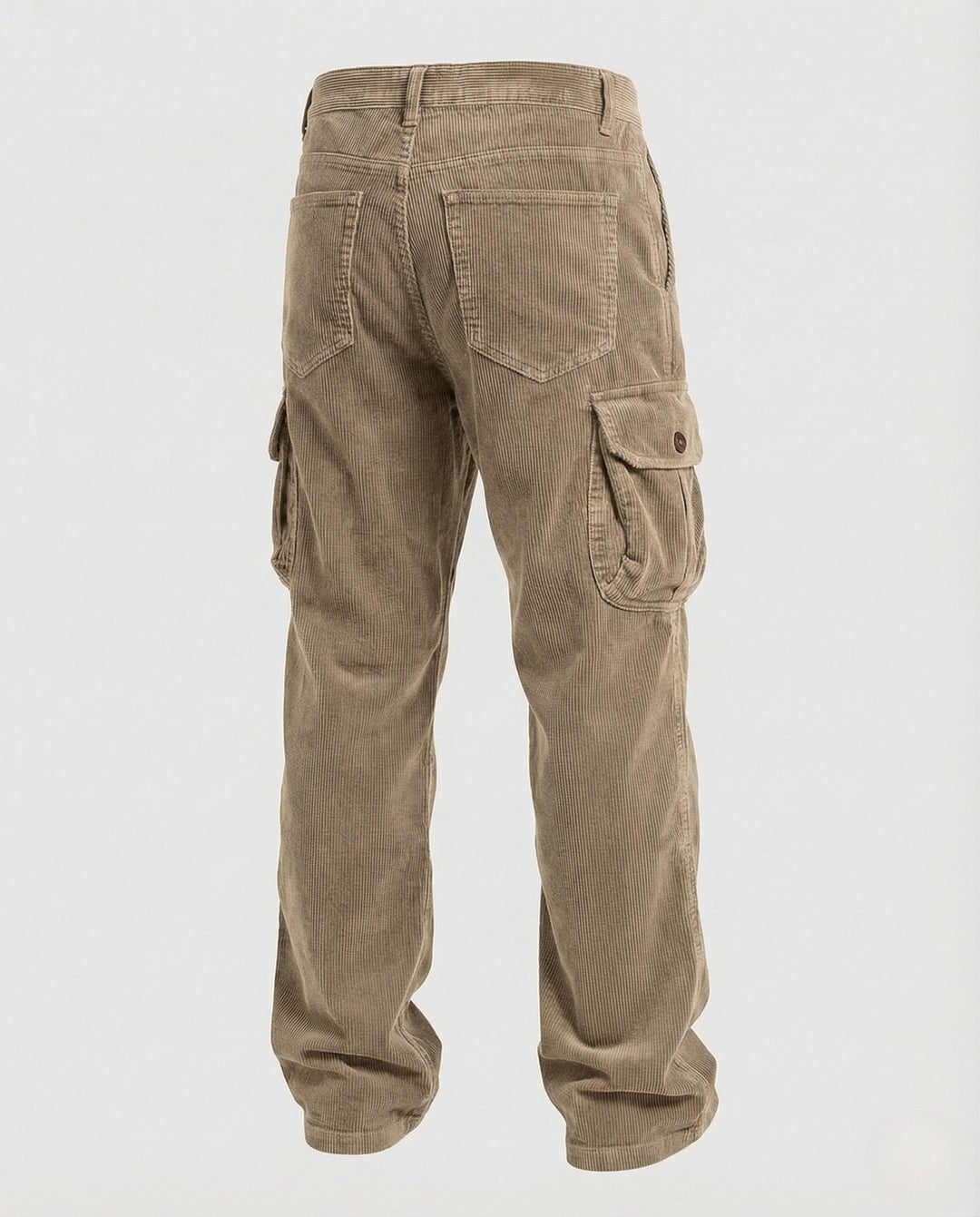 Modern men's multi-pocket cargo pants, loose fit for ultimate comfort, ideal for work, outdoors, or casual style.