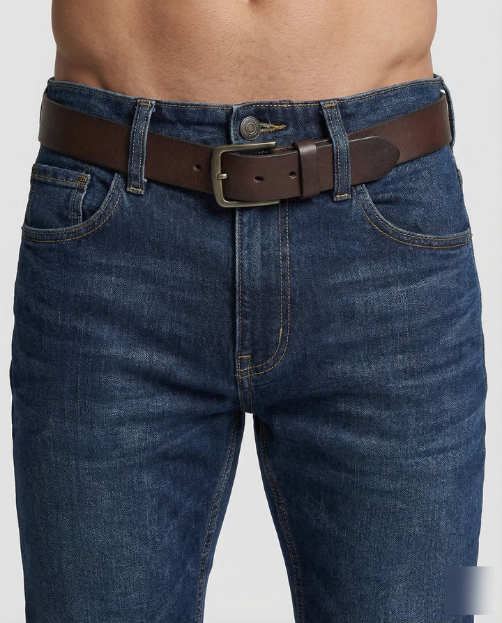 Stylish modern men's slim fit jeans, offering ultimate comfort for urban casual and daily fashion.
