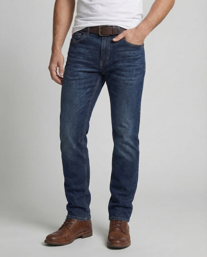 Comfortable men's slim fit stretch denim trousers, blending modern style and everyday wearability.