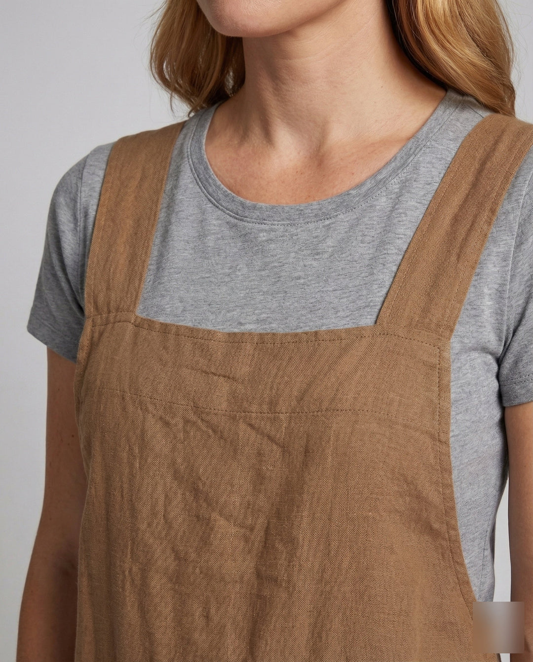 Casual women's square neck overall dress, comfortable relaxed fit, perfect midi length for everyday wear.