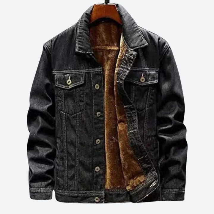 Fashionable men's everyday jacket in a classic cut, designed for comfortable and versatile layering outerwear.