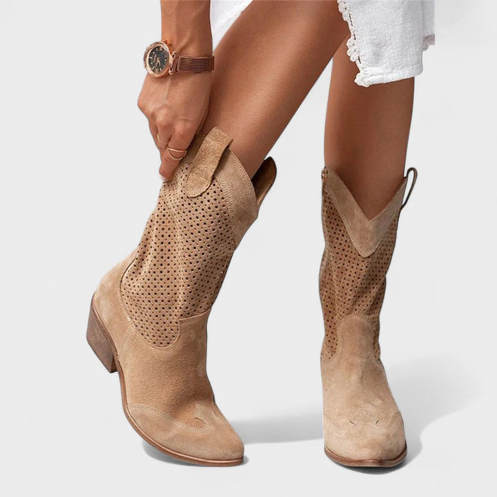 Chic women's western comfort boots, perfect for everyday wear. Stylish ankle design offering ultimate comfort.