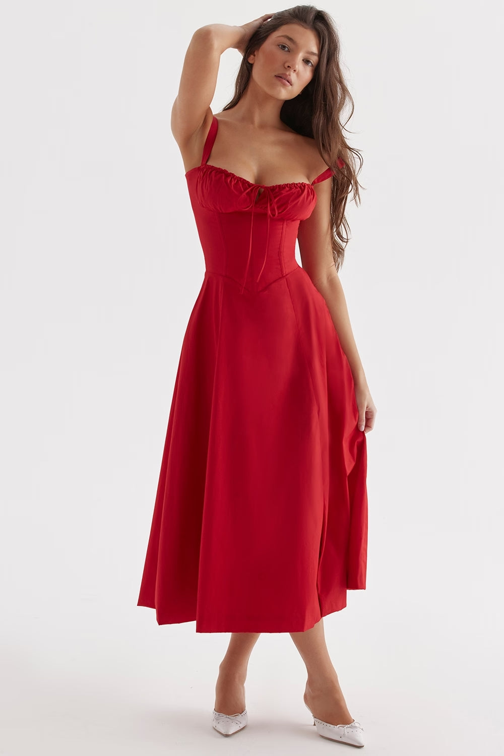 Versatile women's floral midi dress, suitable for parties & casual wear. Stylish and comfortable.
