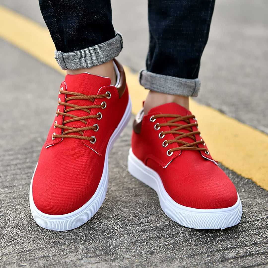 Men's stylish low-top sneakers, lace-up, cushioned for all-day wear and casual outings.