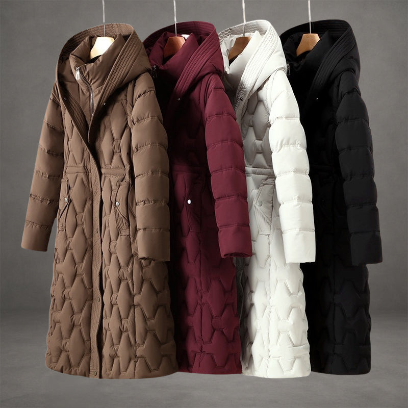 Elegant women's quilted maxi puffer coat with hood, perfect for stylish winter warmth.