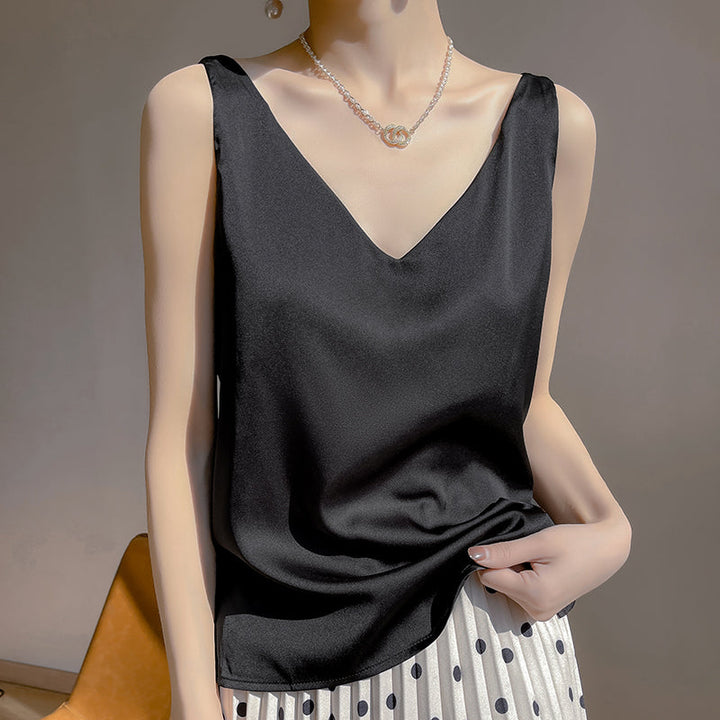 Versatile & comfortable sleeveless top for women. Elegant design, classic style, ideal for all-season everyday wear.
