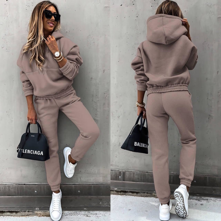 Women's premium tracksuit for comfort & style. Athleisure, activewear, and loungewear in one sporty set.