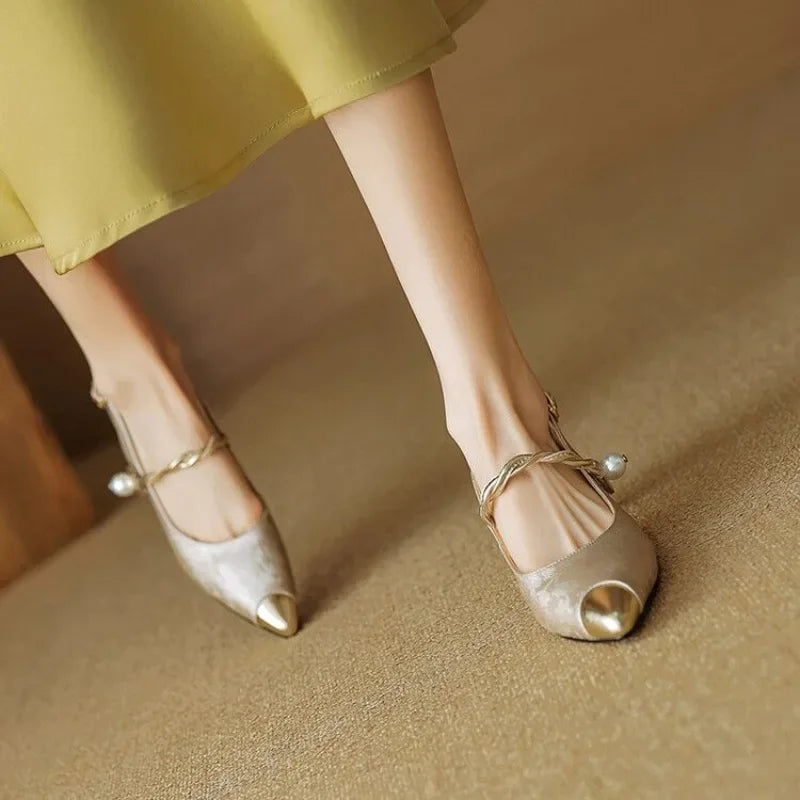 Luxurious women's formal heels, featuring a sharp pointed toe and stable heel for all-day comfort.