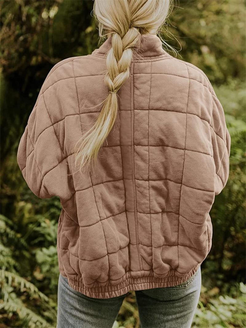 Women's Everyday Elegance quilted jacket with a zipper. A stylish, lightweight choice for fall & spring.
