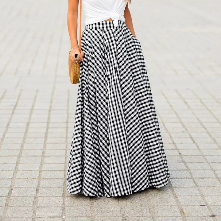 Women's high-waist maxi skirt, elegant & comfortable, perfect for all-season style.