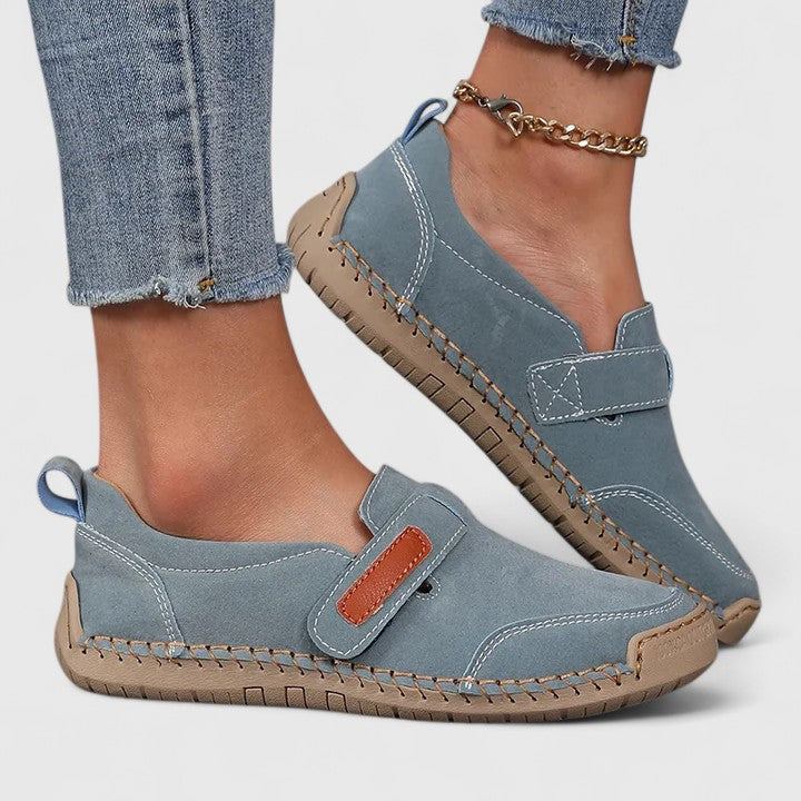 Stylish women's orthopedic walking shoes, providing comfort and arch support for active women.