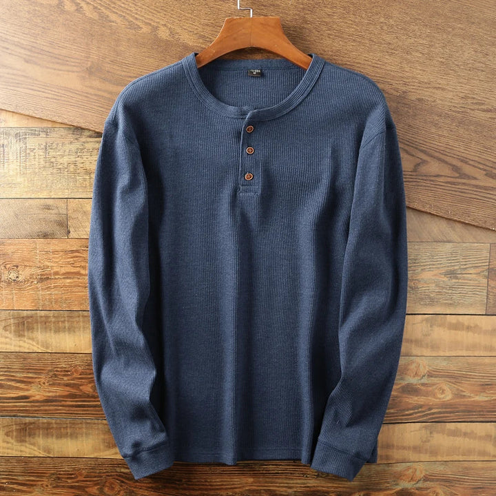 Stylish men's minimalist waffle shirt, a breathable henley for smart casual and everyday use.