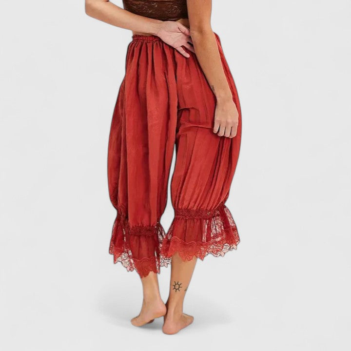 Comfortable casual trousers for women, featuring a relaxed loose fit and versatile design.