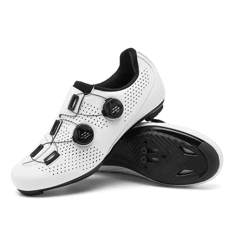 Durable sole of black unisex cycling shoes, high-grip for performance MTB & road bike comfort.