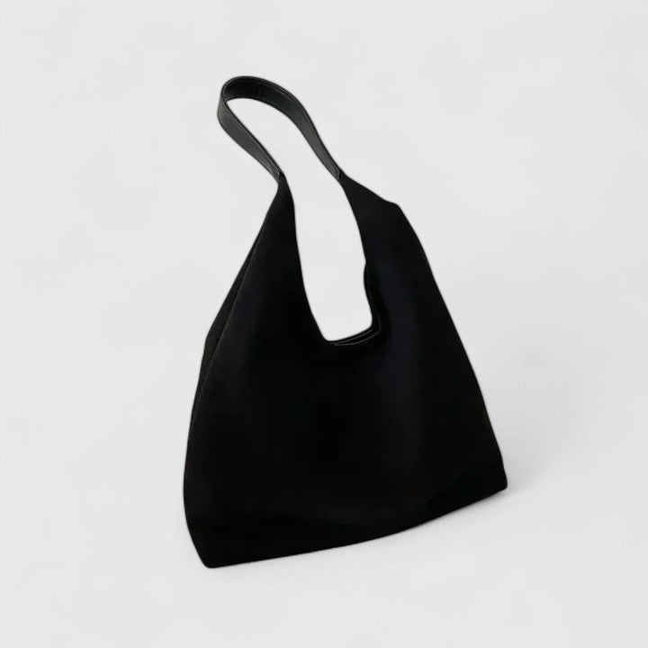 Luxurious women's everyday tote bag, a chic and spacious shoulder bag, perfect fashion accessory for women.