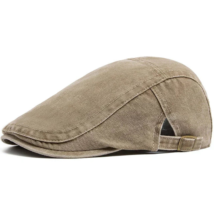 Men's classic flat cap, an everyday hat combining timeless style with comfortable casual headwear.