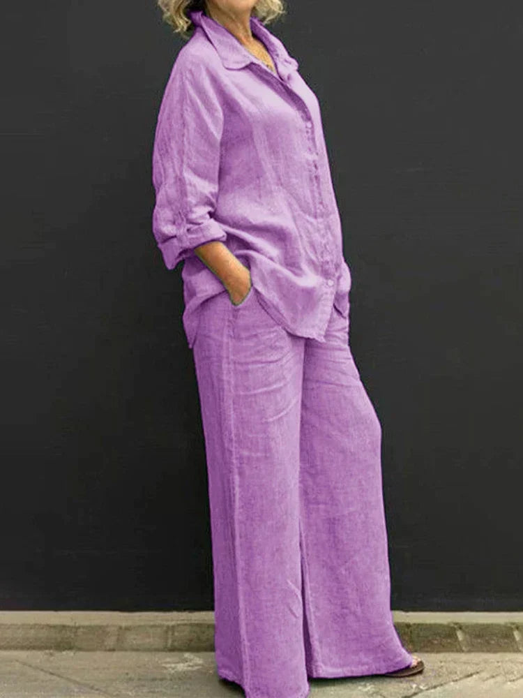 Women's comfortable two-piece outfit set, featuring a relaxed fit top and matching pants for stylish everyday wear.