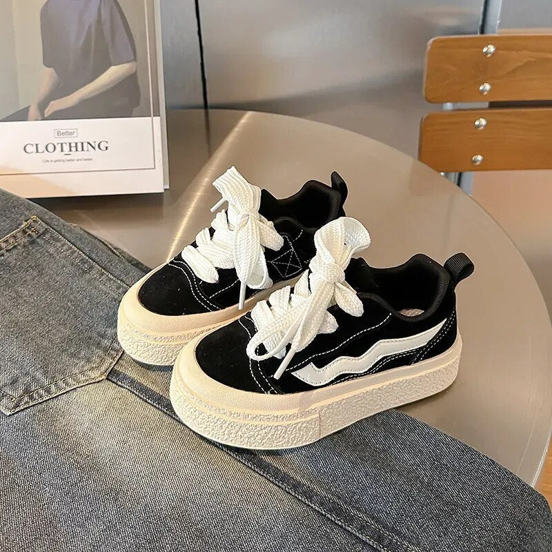 Comfy boys' & girls' sneakers: playful, durable children's shoes for active daily wear. Easy-on junior footwear.