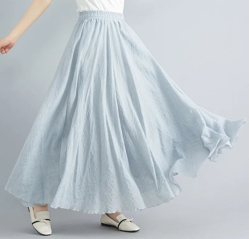 Women's elegant maxi skirt, airy & flowing for summer style.