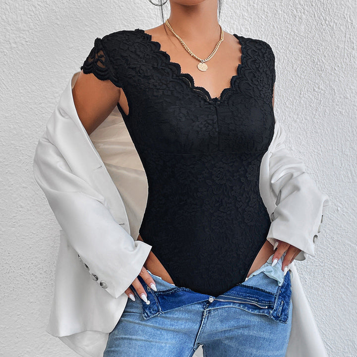 Everyday style women's blouse, lightweight & comfortable.